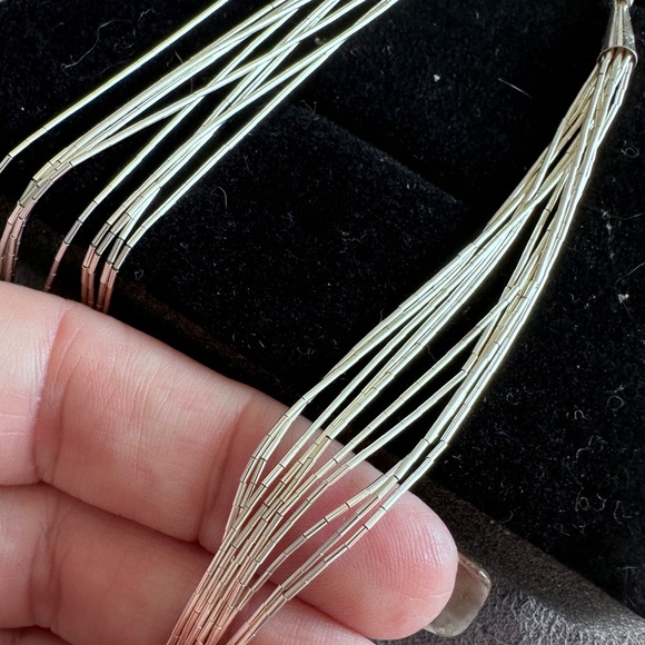 Liquid Silver 10 strand Running Bear silver Necklace - Picture 5 of 9